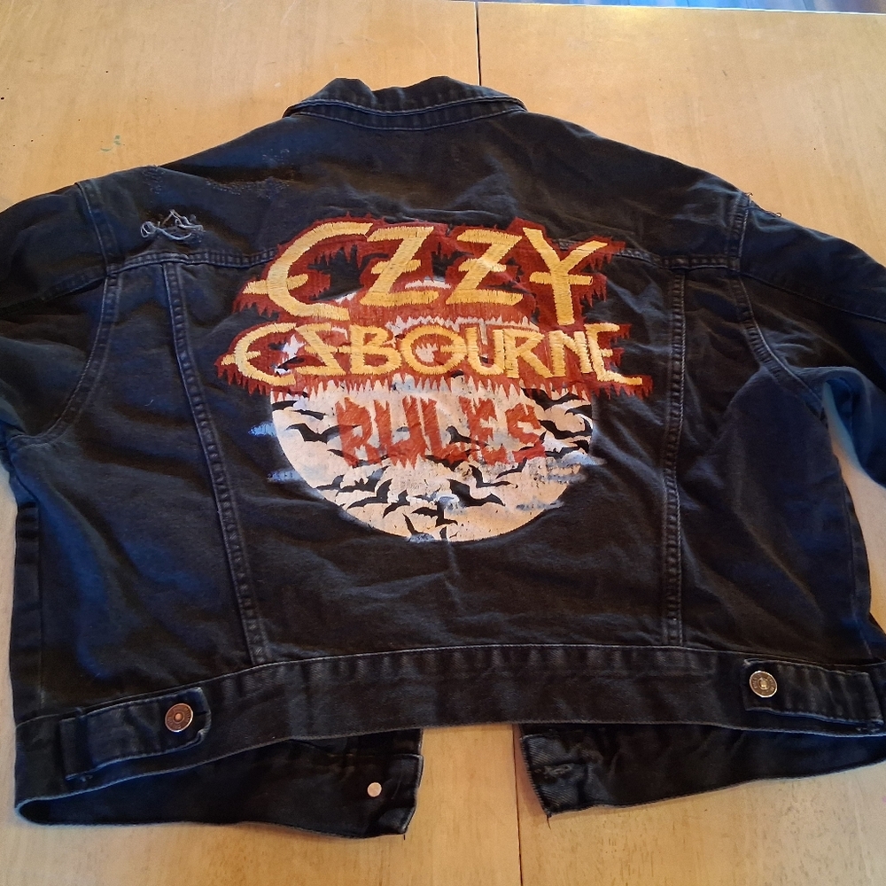 Hand-Painted Ozzy Osbourne Jacket EU38/US M – Embroidered Denim